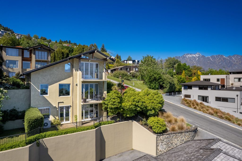 9/12 Dublin Street, Queenstown Hill