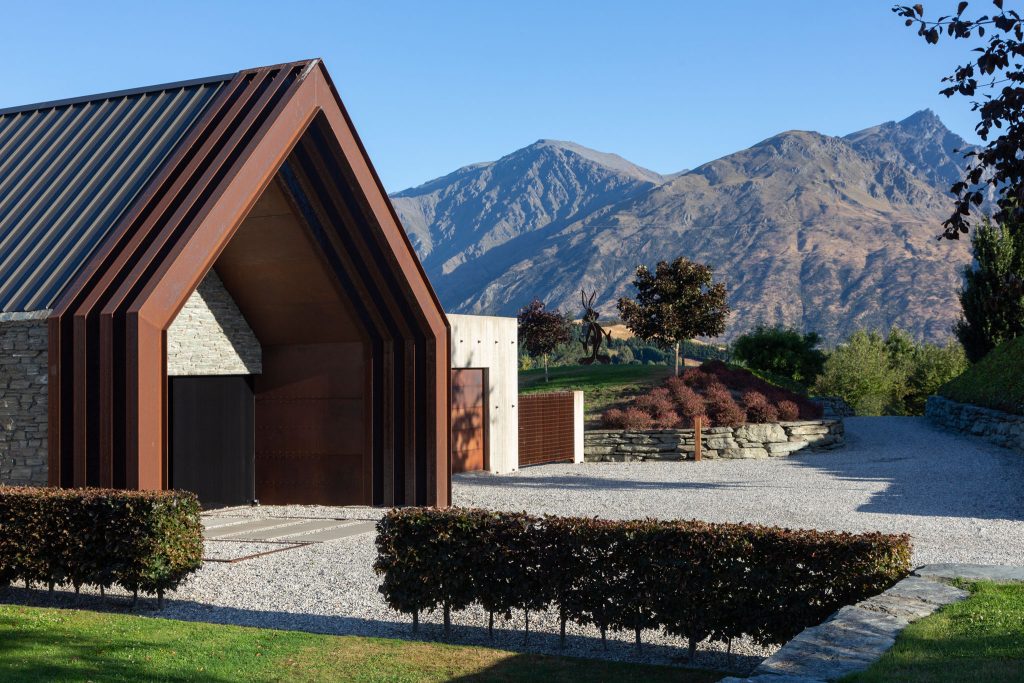 98 Domain Road, Queenstown