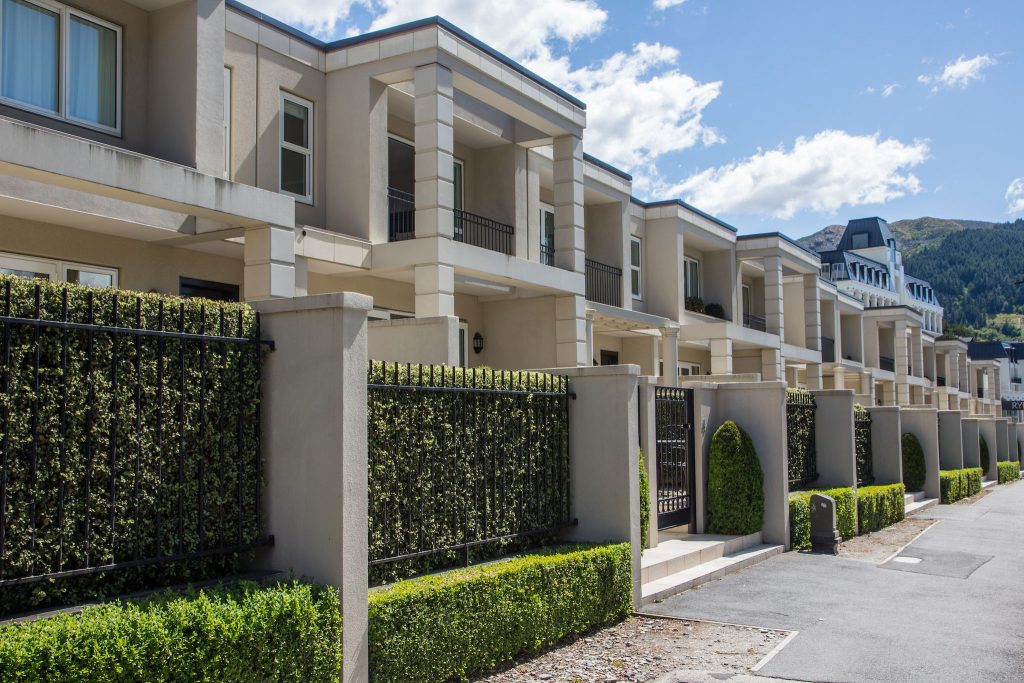 Villa 4, 70 Lake Esplanade, Queenstown