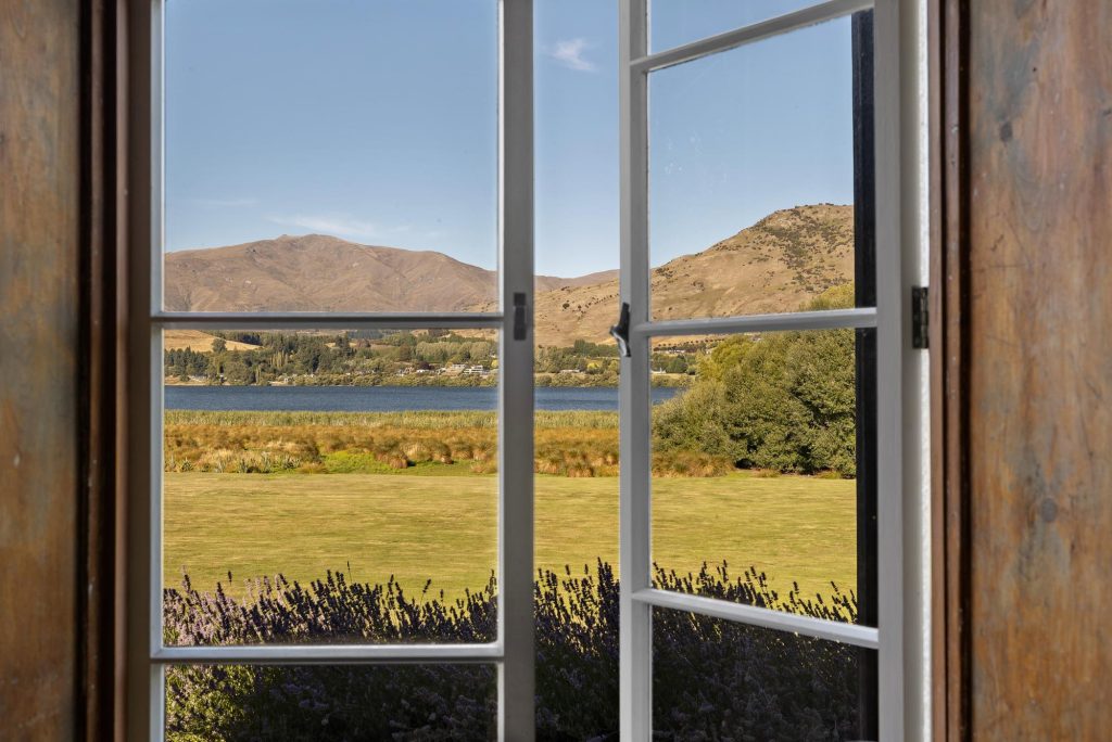 Marshall Cottage, Lake Hayes