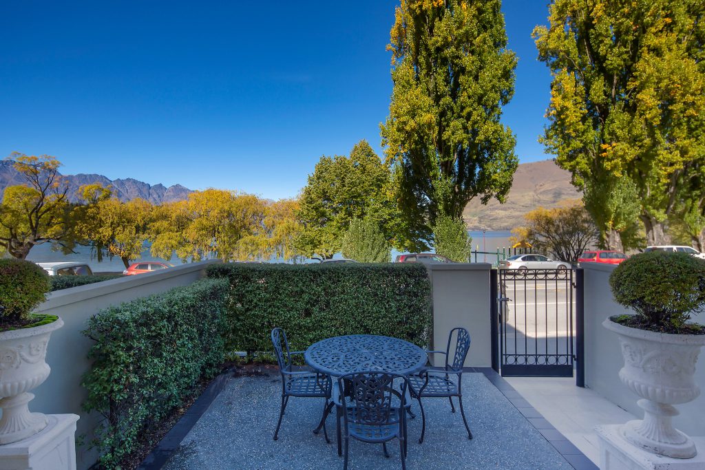 Lake Esplanade, Queenstown
