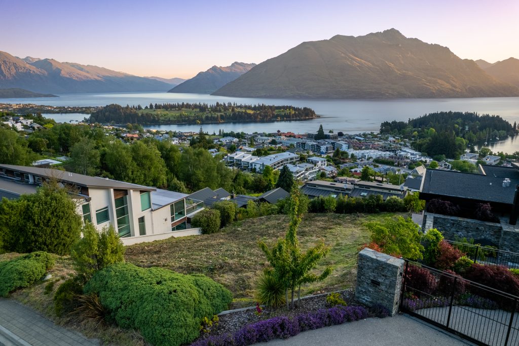 50 Belfast Terrace, Queenstown Hill