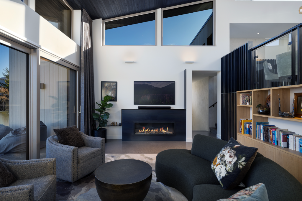 52 Suburb Street, Queenstown Hill