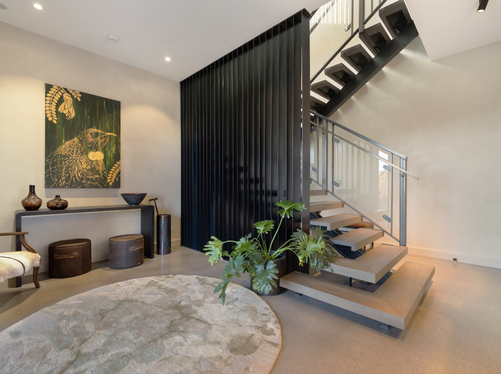 52 Suburb Street, Queenstown Hill