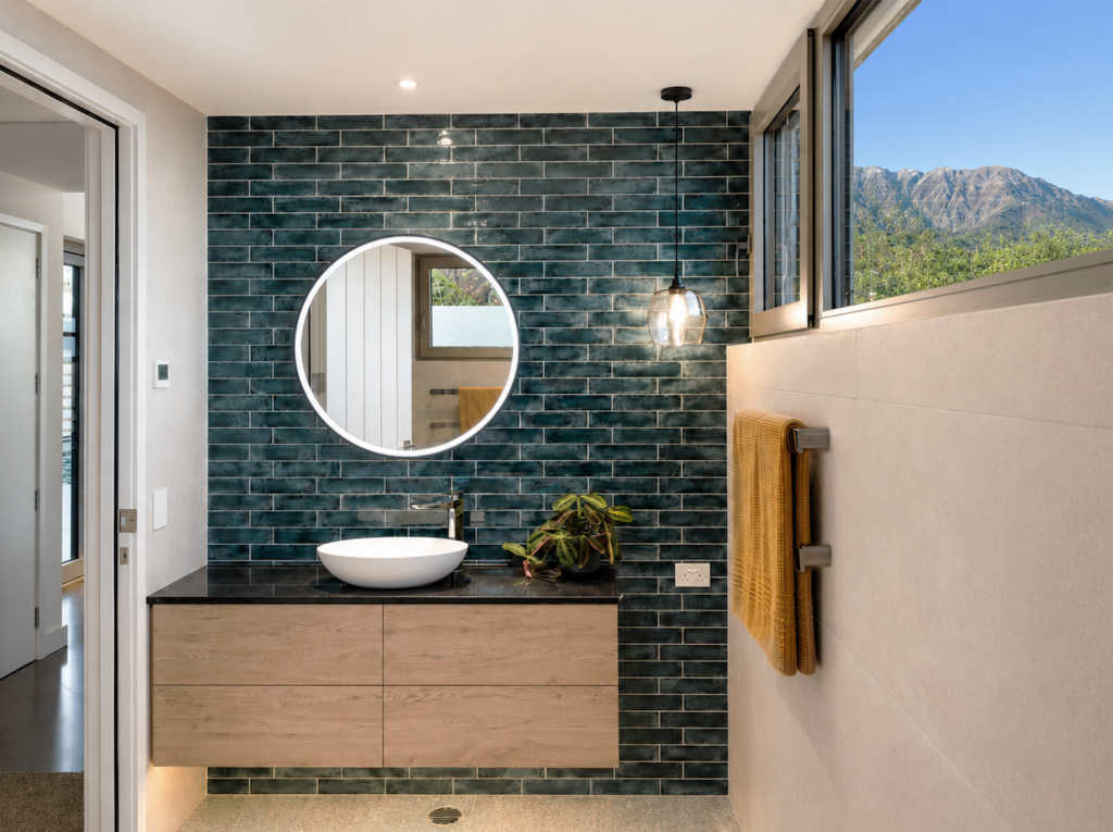 52 Suburb Street, Queenstown Hill