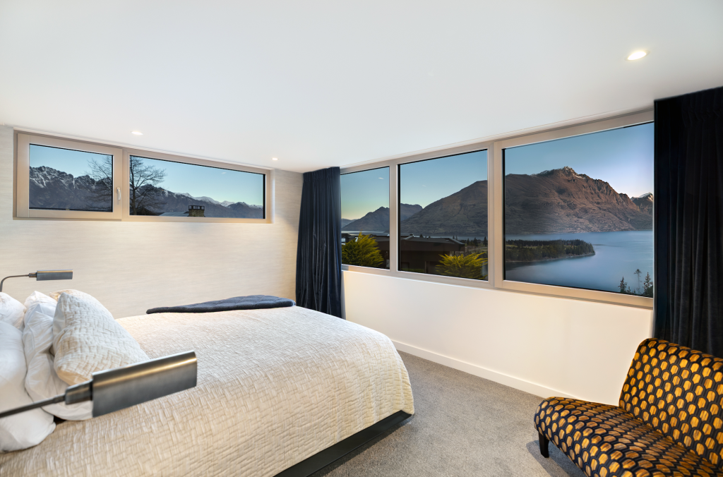 52 Suburb Street, Queenstown Hill