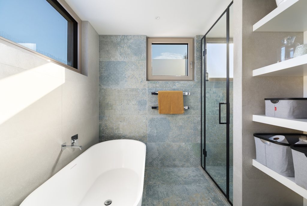 52 Suburb Street, Queenstown Hill
