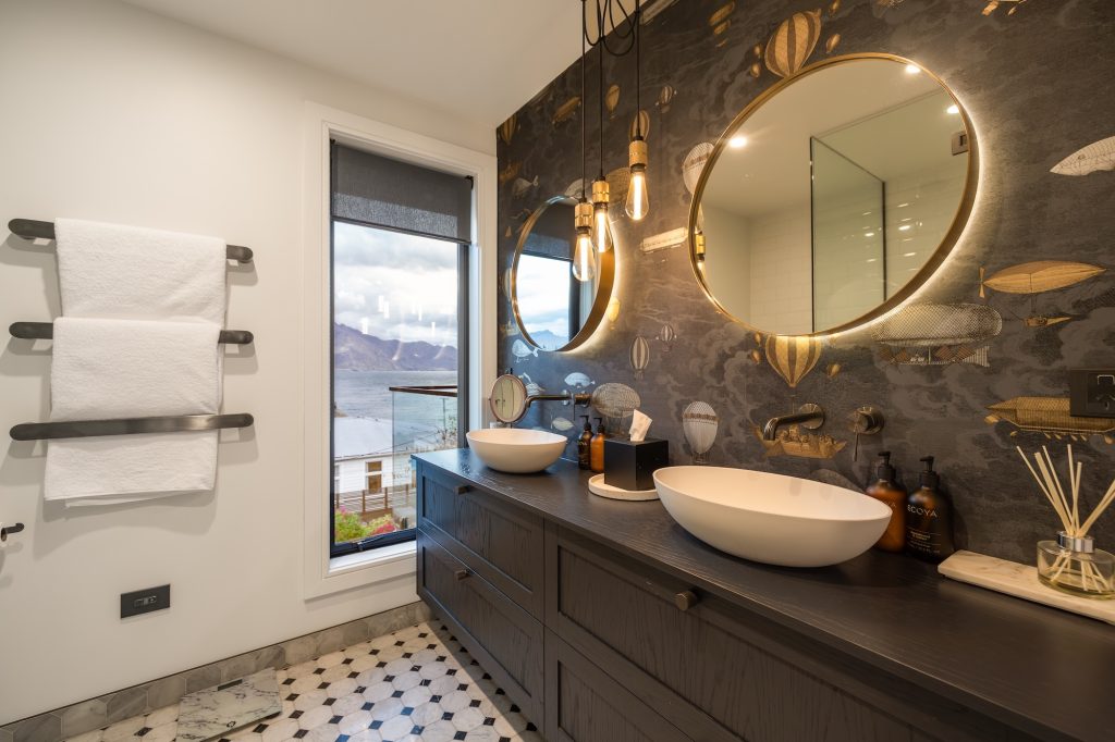 9 Suburb Street, Queenstown