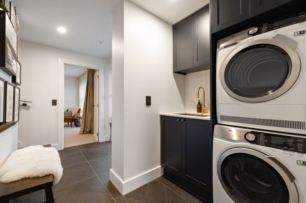 9 Suburb Street, Queenstown