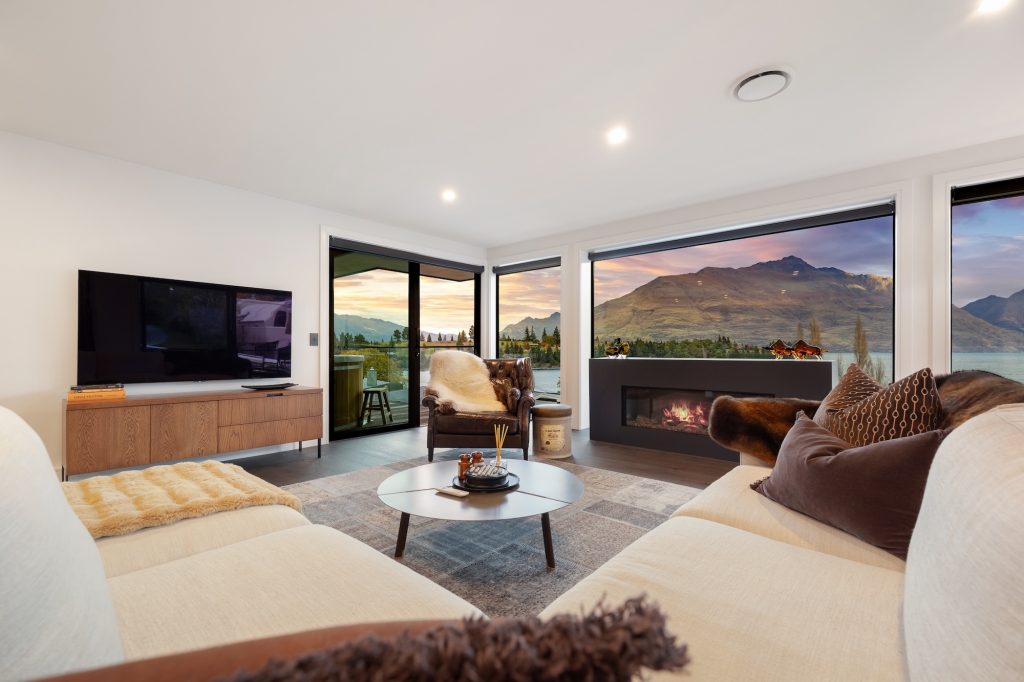 9 Suburb Street, Queenstown