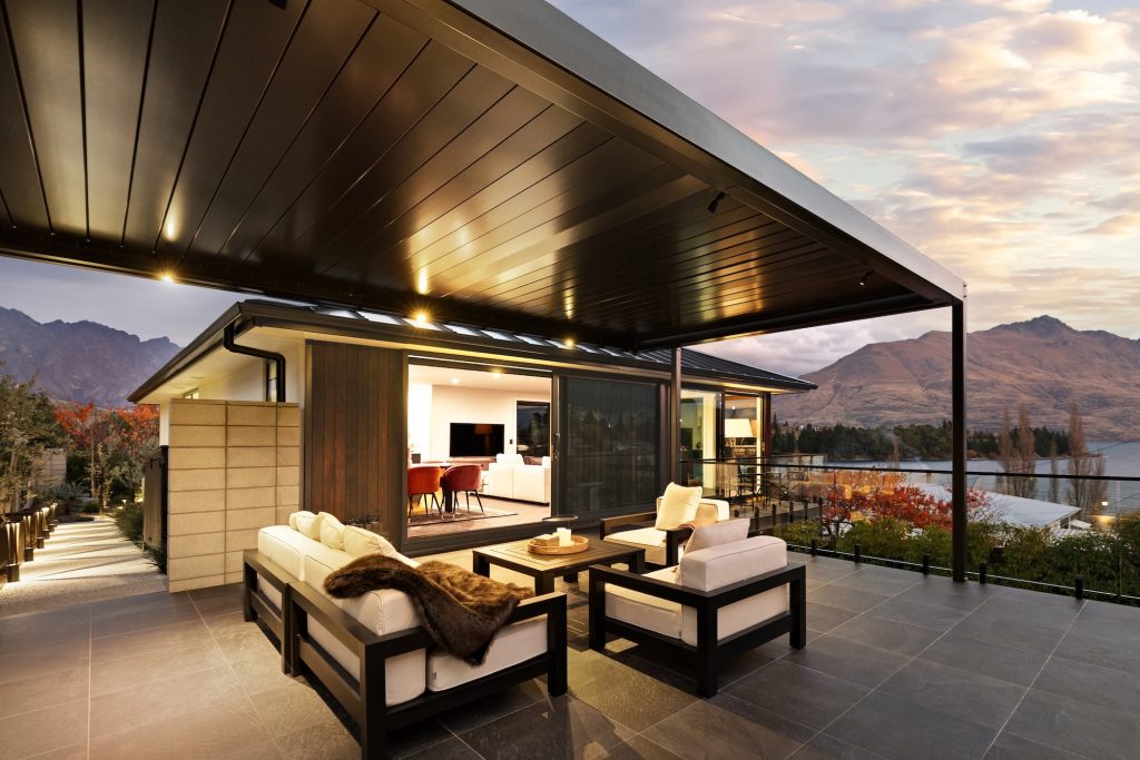 9 Suburb Street, Queenstown