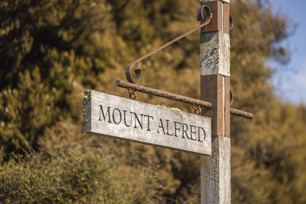 70 Mount Alfred Ridge, Wyuna, Glenorchy