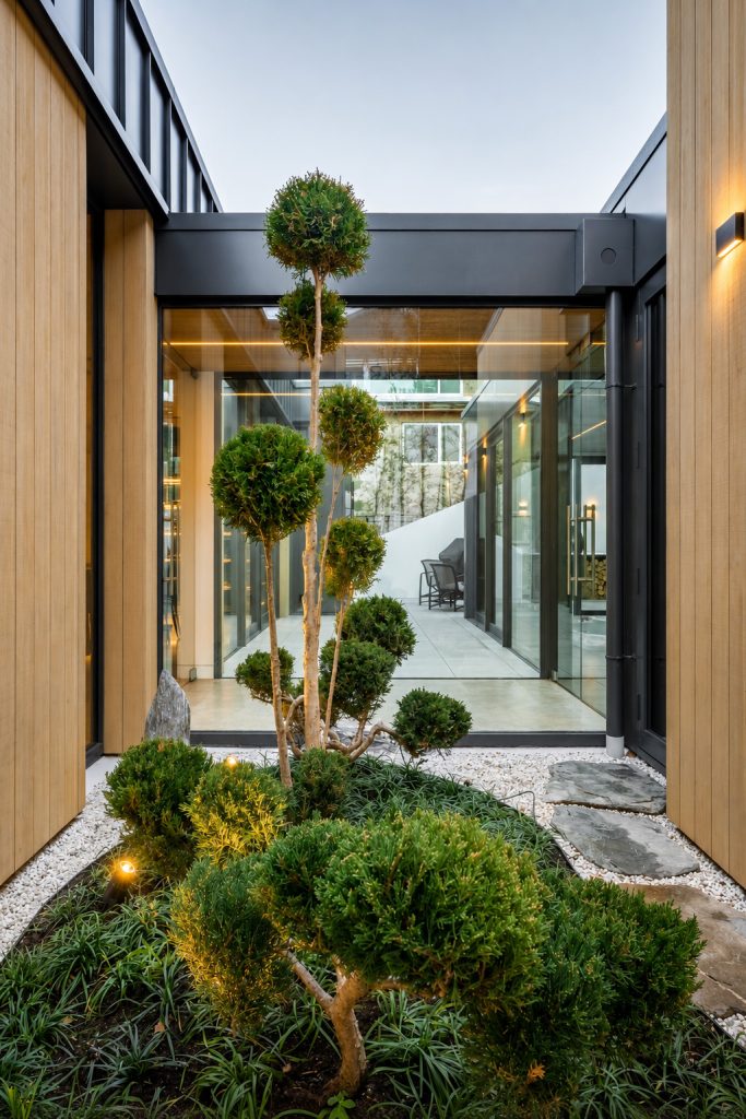 33 Belfast Terrace, Queenstown Hill